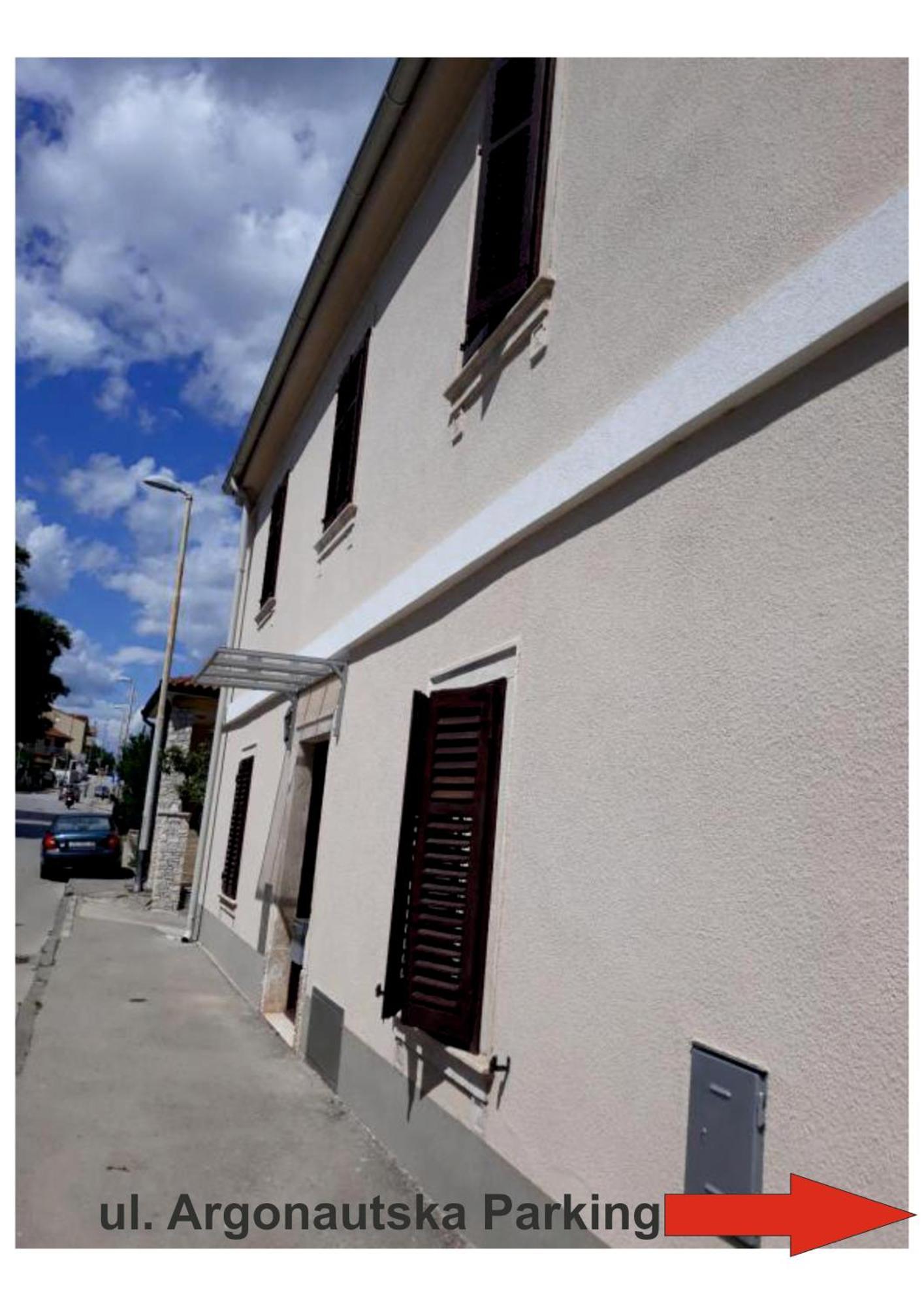 Apartments Vanesa Pula Exterior photo